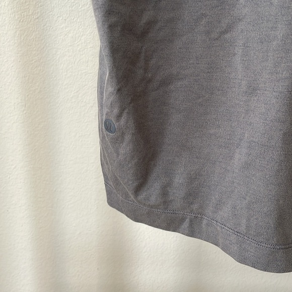 Lululemon Fundamental Short Sleeve Pocket Tee - Size Medium - Picture 3 of 5
